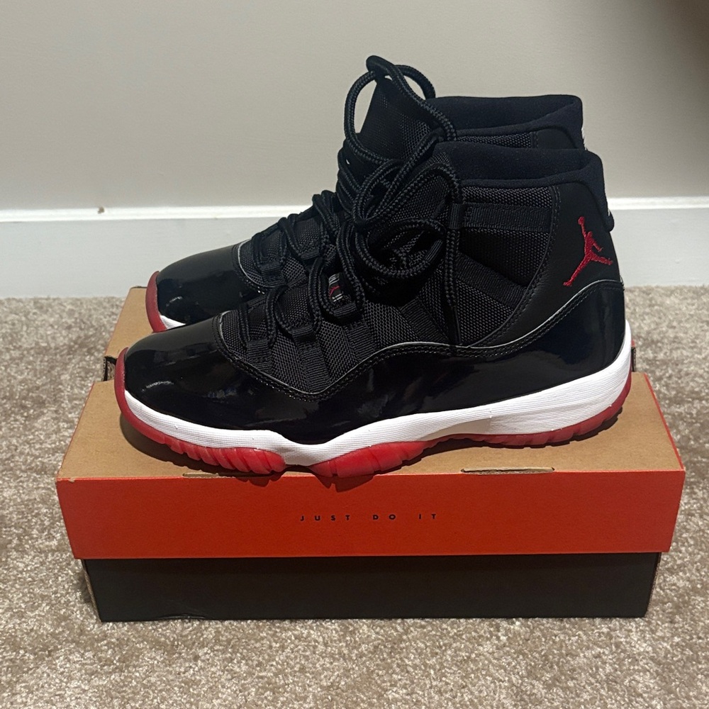 Nike Air Jordan 11 BRED